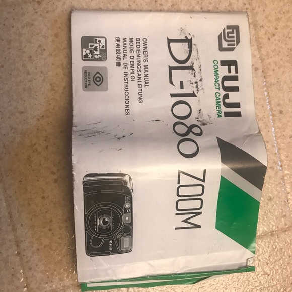 Vintage Fuji Zoom Compact Camera. With manual, strap and a case - Picture 4 of 10